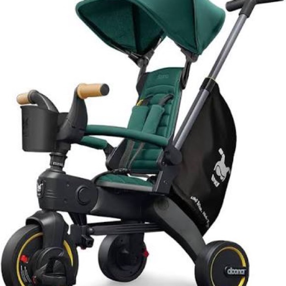 Doona Trike with carrier in Green